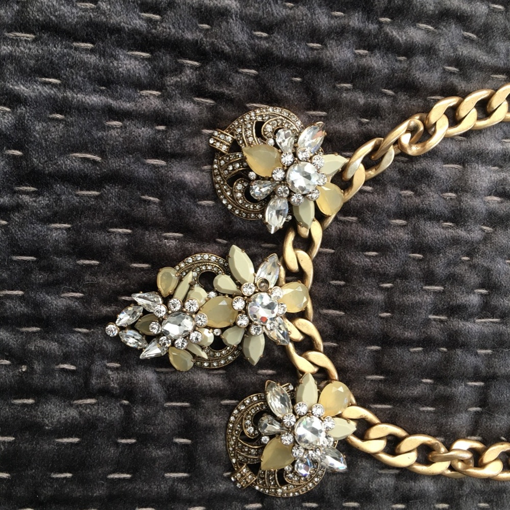 J Crew Jeweled statement necklace. - Picture 5 of 11